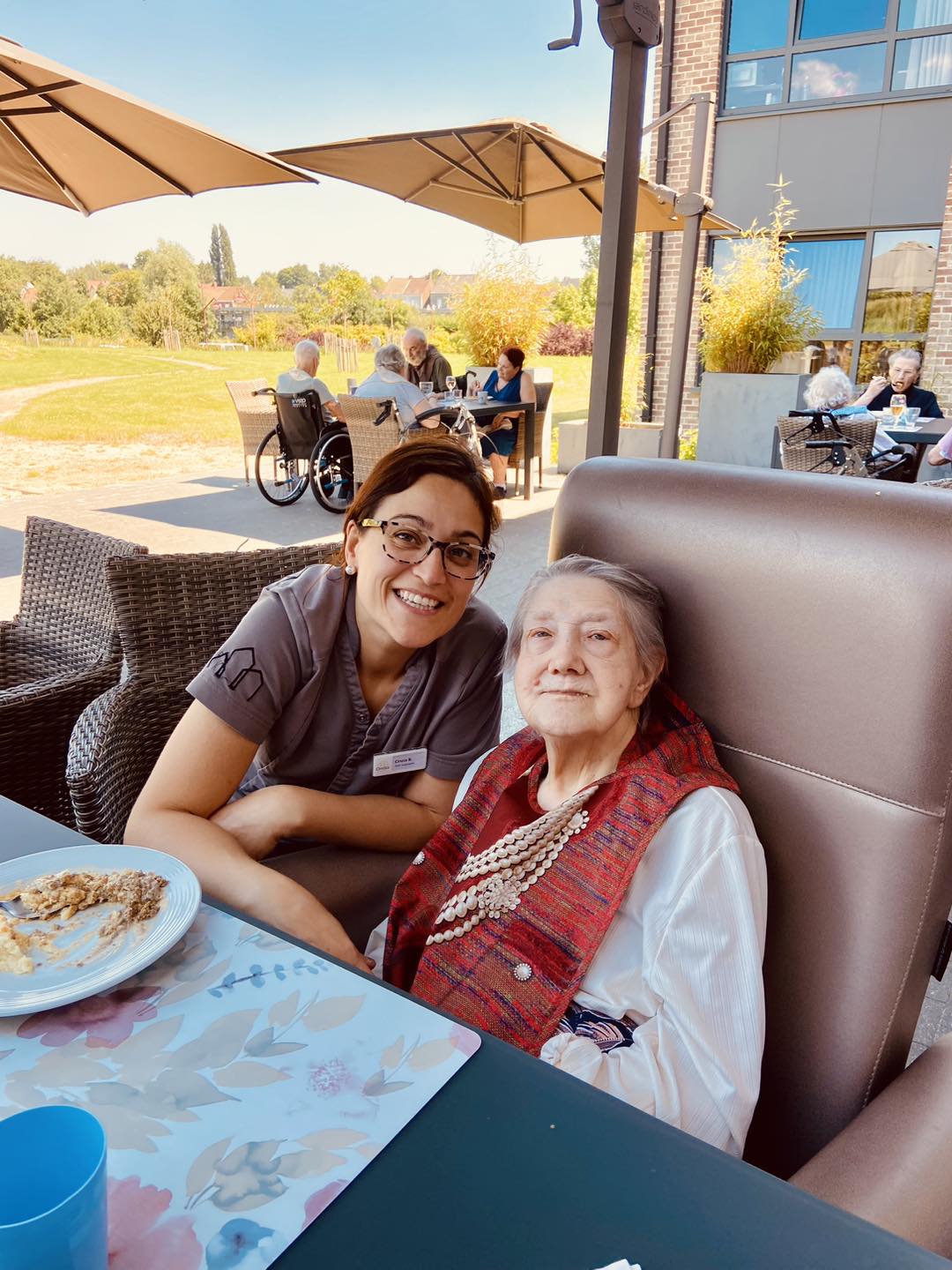Histoire de Cinzia, aide-soignante chez Orelia Le Jardin Intérieur